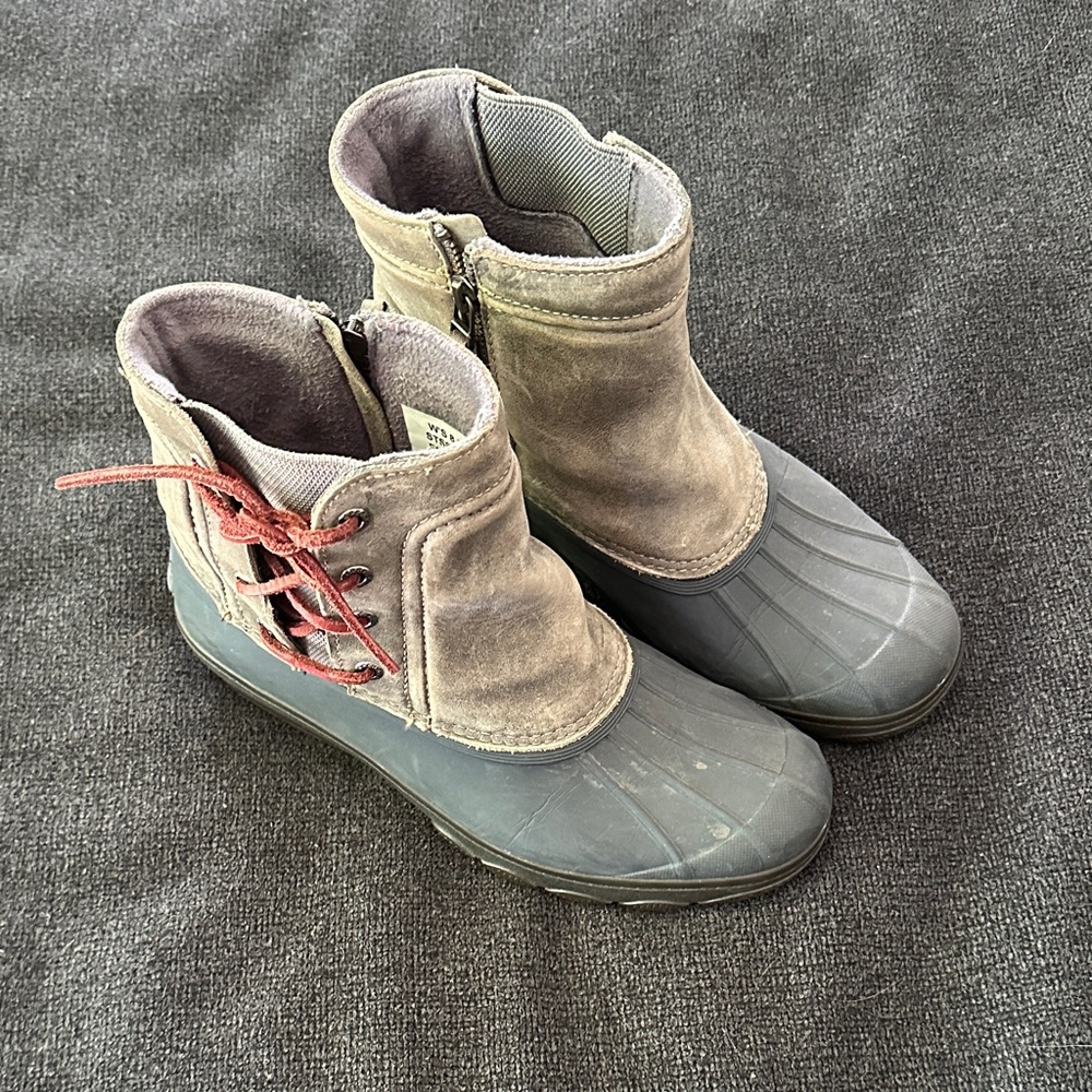 Sperry snow/rainboot